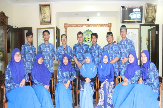 Staff dan pembimbing ar risalah jakarta